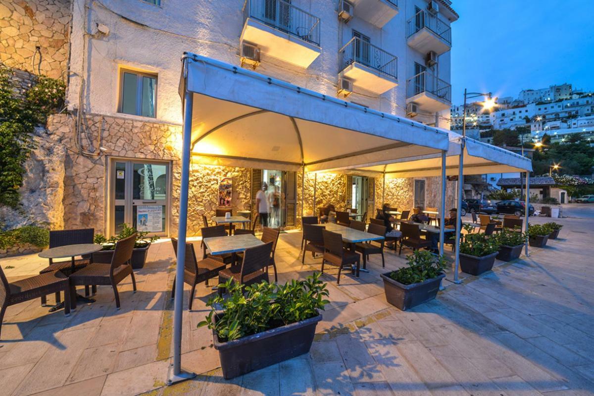 B&B Al Molo Peschici Bagian luar foto